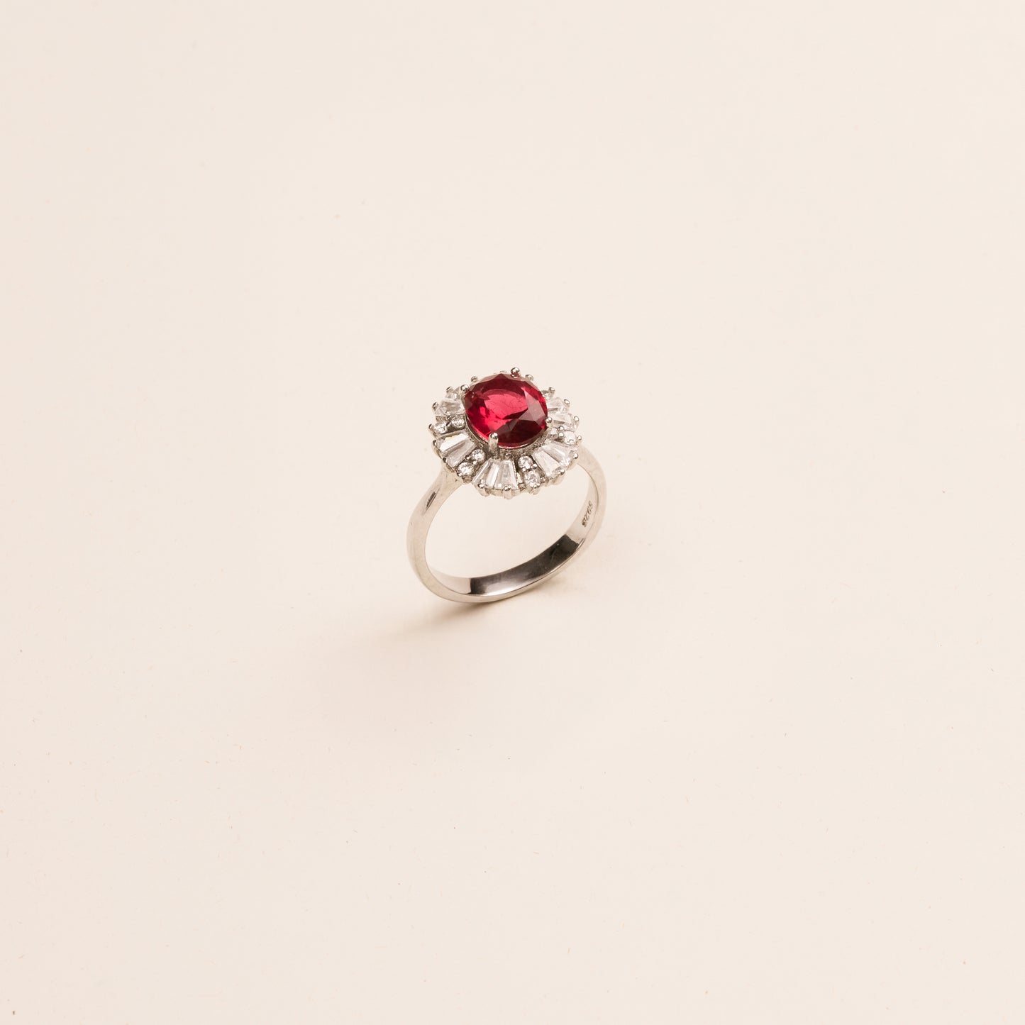 Ava Ring