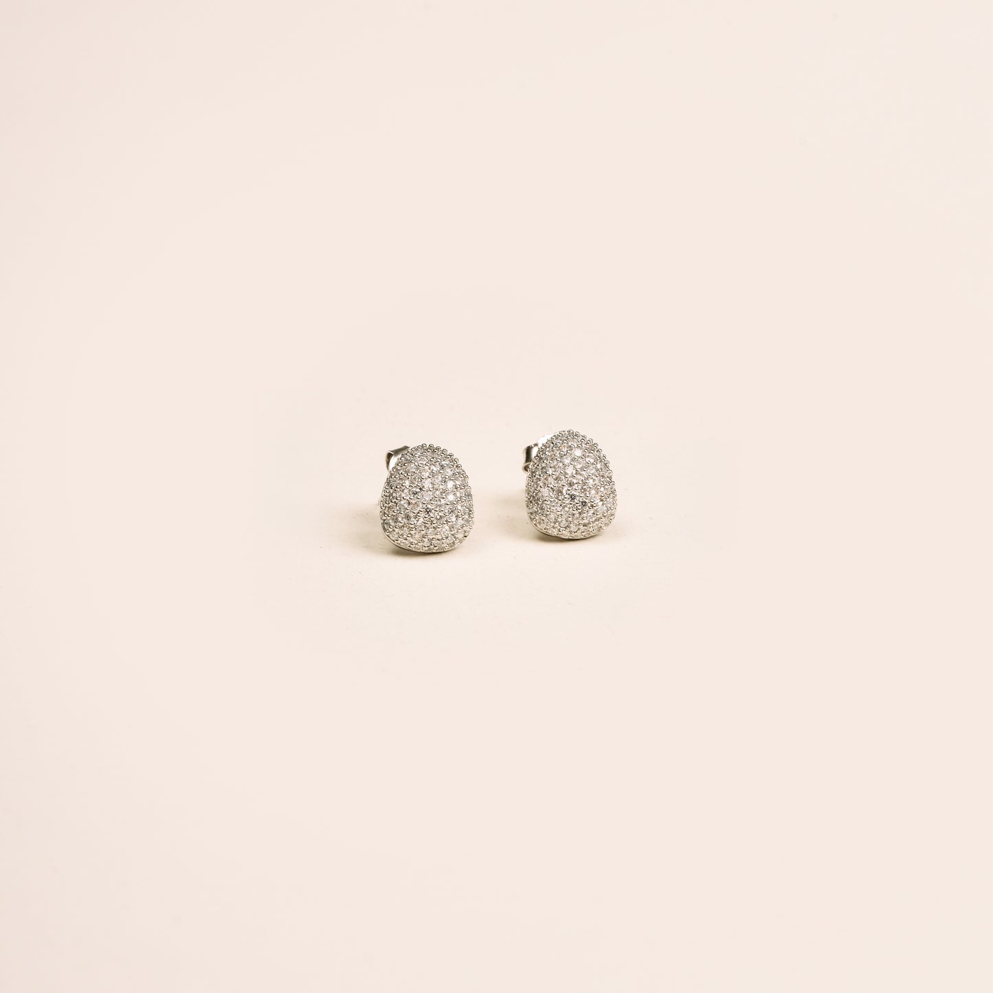 Auriane Studs