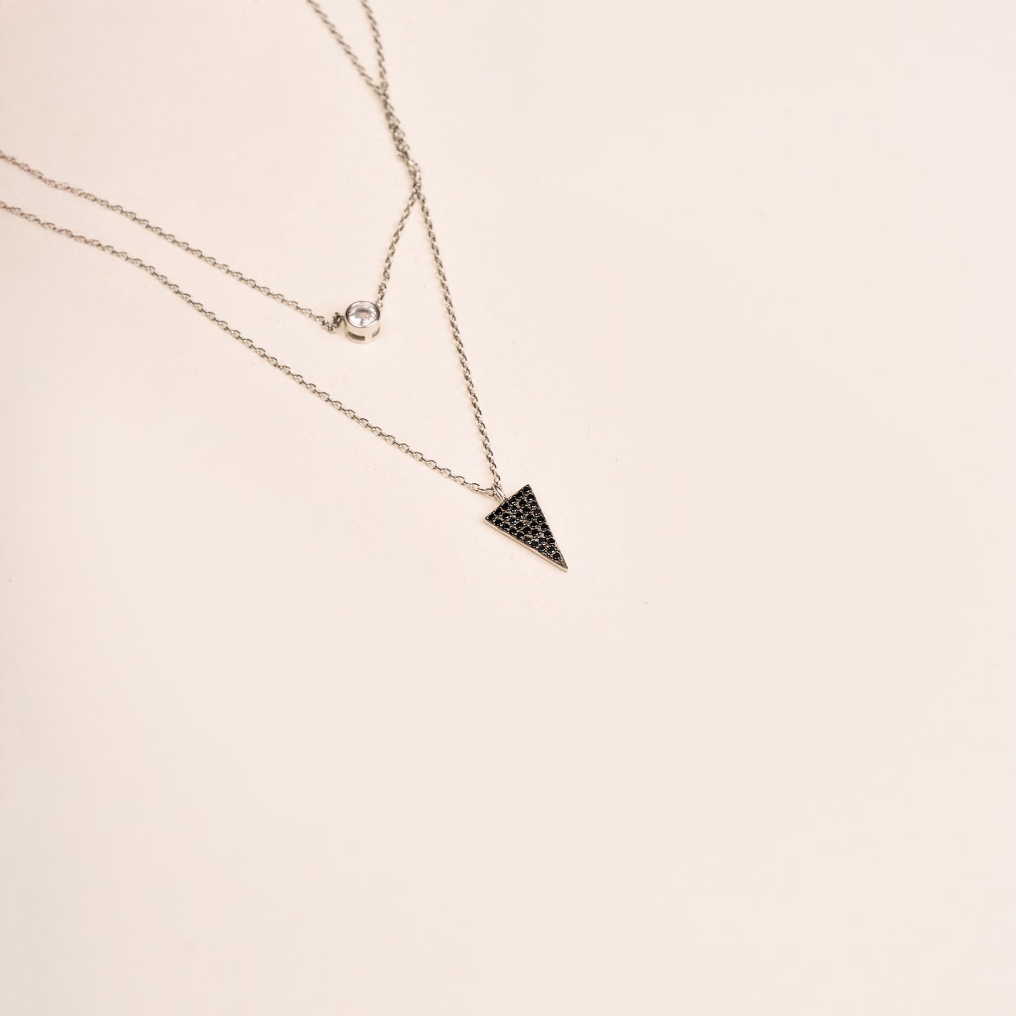 Onyx Triangle Pendant(925)