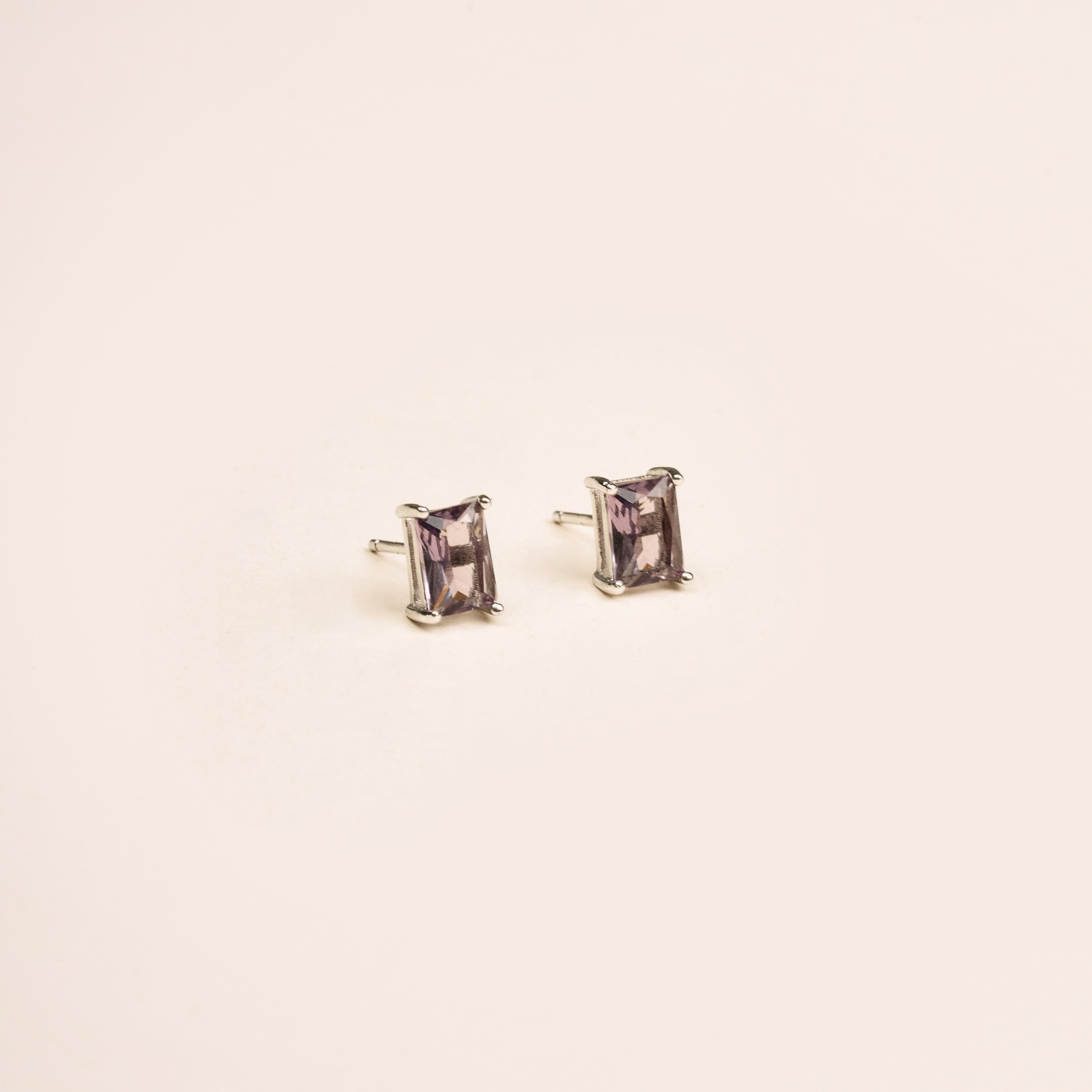 Amethyst Glow Studs Silver (925)