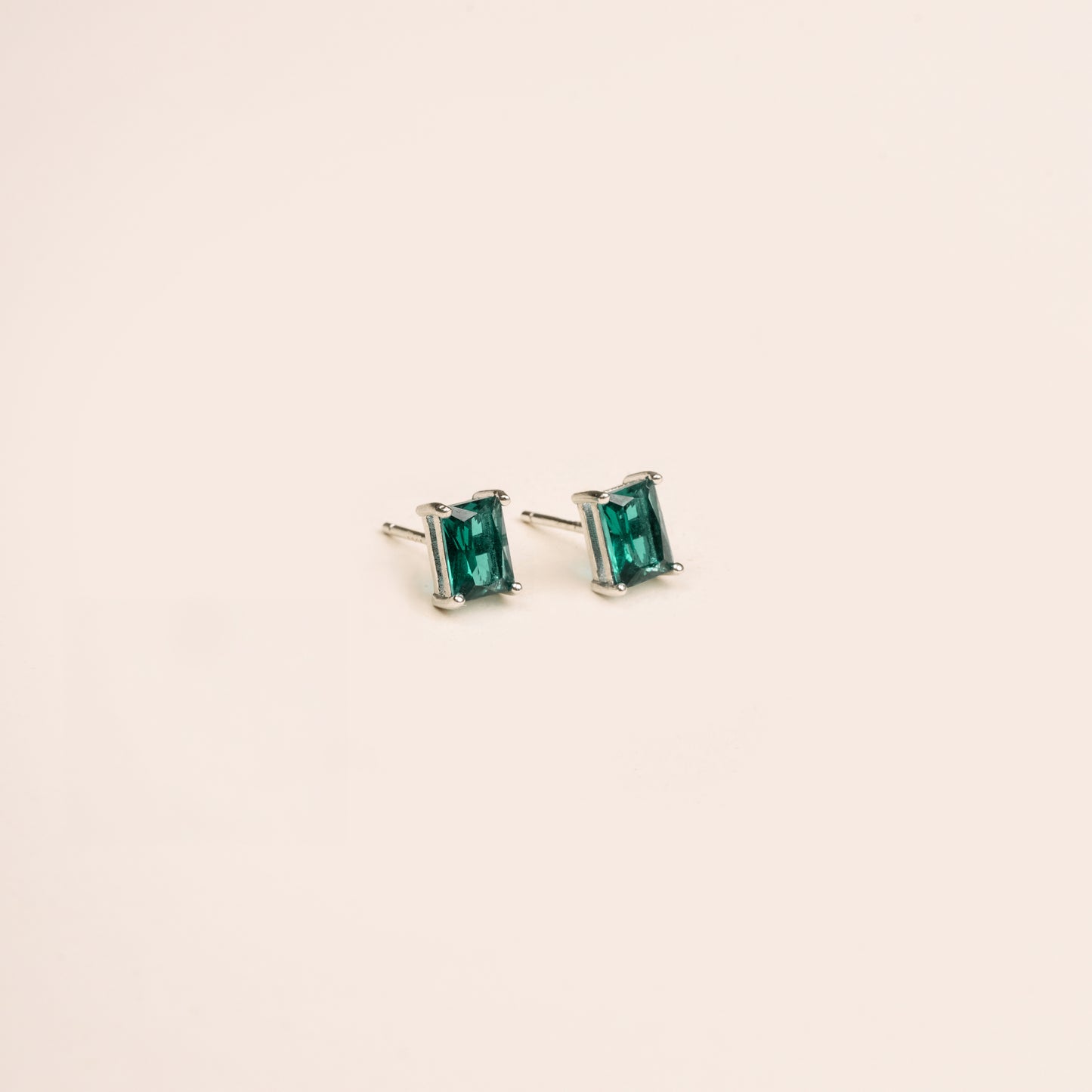 Green Glow Studs Silver (925)